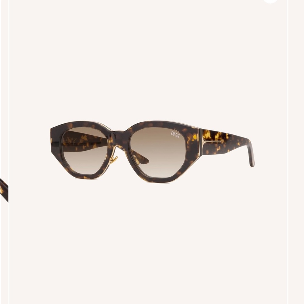 Charge It Classic Tortoise Sunglasses